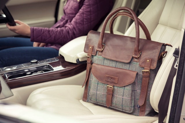 Urban Ledger Bag